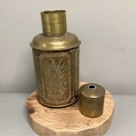 🟡 Vintage & Unique - Brass Decor Piece - Made In Hong Kong - Collectible - Picture 5 of 16